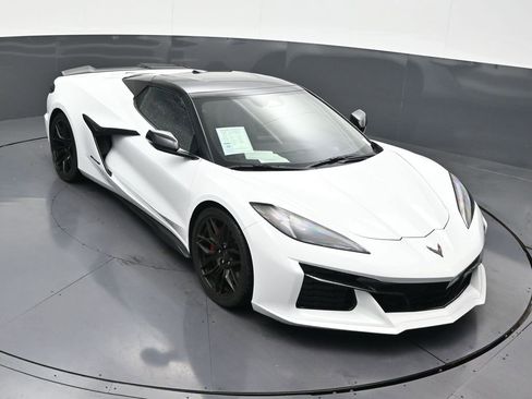 Used 2025 Chevrolet Corvette Z06 image 20