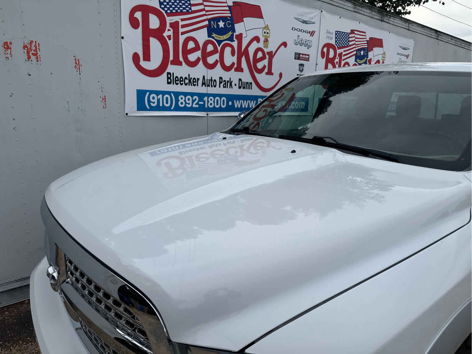 Used 2014 RAM 1500 Laramie w/ Convenience Group AWD/4WD image 9
