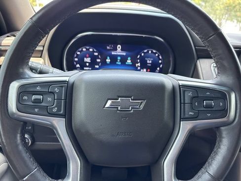 Used 2022 Chevrolet Tahoe Z71 w/ Luxury Package AWD/4WD image 32