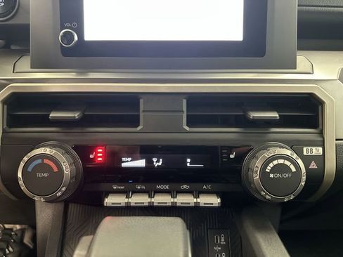 Used 2025 Toyota Tacoma SR5 image 19