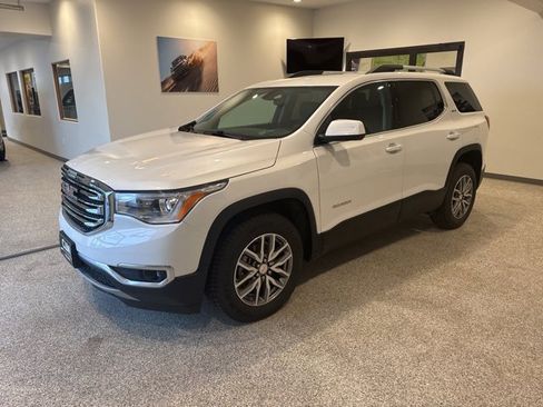 Used 2019 GMC Acadia SLE image 4