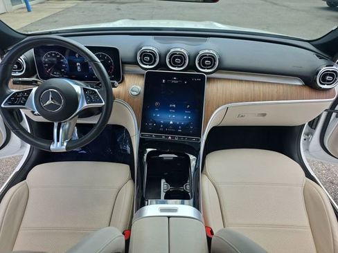 Used 2023 Mercedes-Benz C 300 Sedan image 10