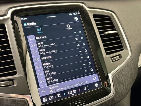 Certified 2024 Volvo XC90 B5 Core image 15