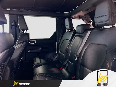 Used 2024 Ford Bronco Badlands image 24