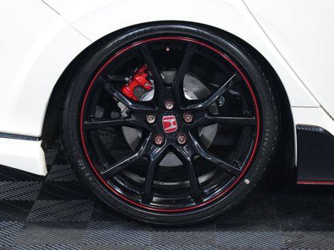 Used 2018 Honda Civic Type R image 53