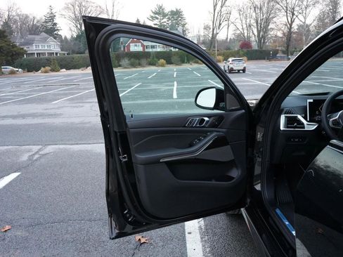 New 2026 BMW X5 xDrive40i w/ M Sport Package image 27