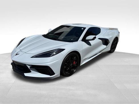 Used 2021 Chevrolet Corvette Stingray Preferred Cpe w/ Z51 Performance Package RWD image 4