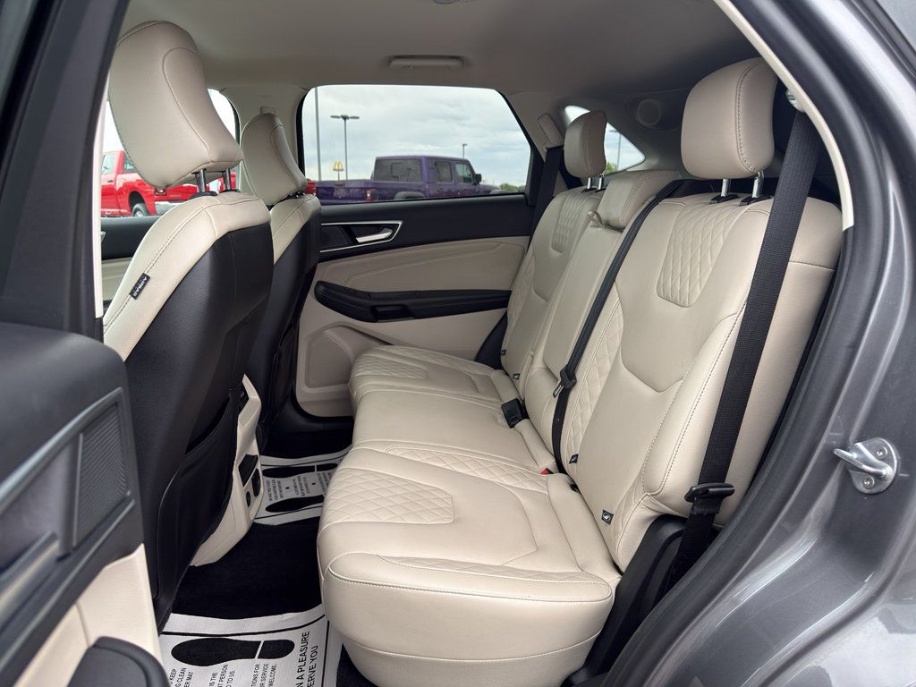 Used 2024 Ford Edge Titanium AWD/4WD image 10