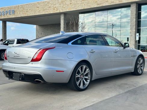 Used 2019 Jaguar XJ L Portfolio image 20