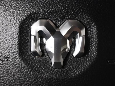 Used 2023 RAM 1500 Big Horn AWD/4WD image 36