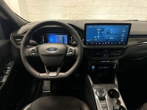 Used 2024 Ford Escape ST-Line w/ Tech Pack #1 image 5