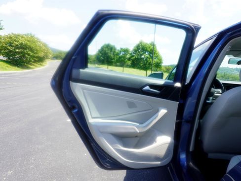 Used 2019 Volkswagen Jetta S w/ Driver Assistance Package image 12