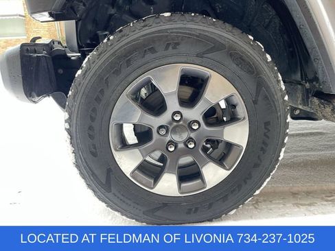 Used 2018 Jeep Wrangler Unlimited Sahara image 31