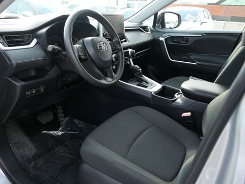Used 2025 Toyota RAV4 LE image 12