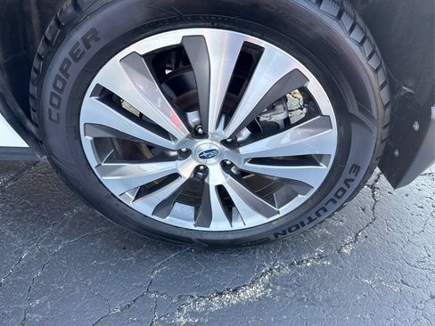 Used 2022 Subaru Ascent Touring AWD/4WD image 24