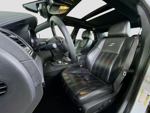 Used 2023 Chrysler 300 S image 13