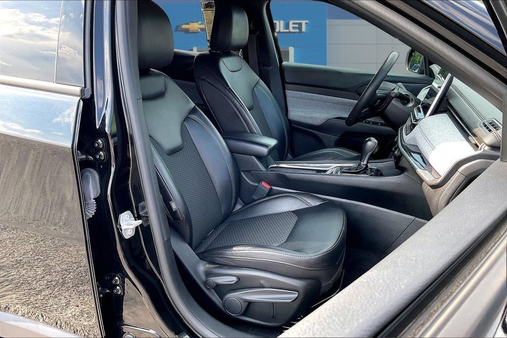 Used 2023 Jeep Compass Latitude AWD/4WD image 28
