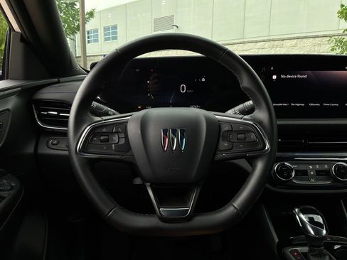 Used 2025 Buick Envista Sport Touring FWD image 32