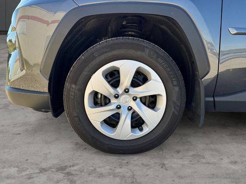 Certified 2024 Toyota RAV4 LE AWD/4WD image 9