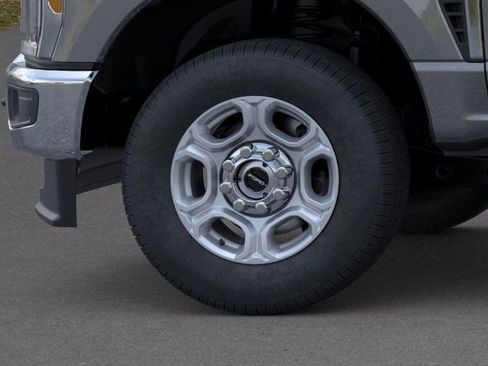 New 2026 Ford F250 XLT w/ Snow Plow/Camper Package image 19