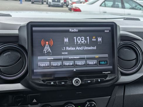 Used 2019 Toyota Tacoma TRD Off-Road AWD/4WD image 24