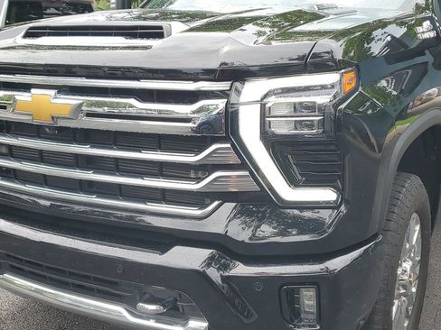 Certified 2024 Chevrolet Silverado 2500 High Country w/ Technology Package AWD/4WD image 10