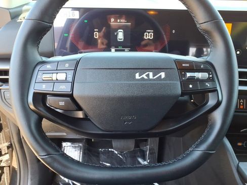 Certified 2026 Kia Sportage LX FWD image 23