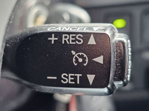 Used 2017 Toyota Tundra Platinum image 31