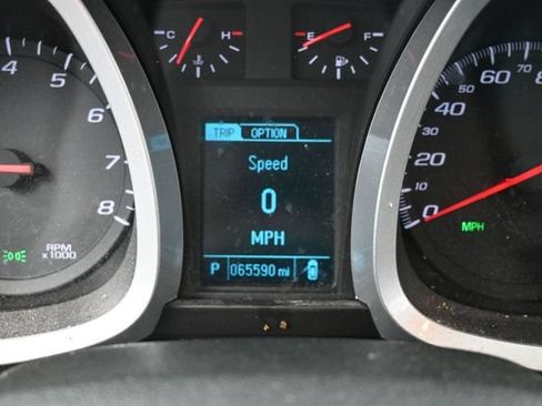 Used 2017 Chevrolet Equinox LT w/ Convenience Package FWD image 18
