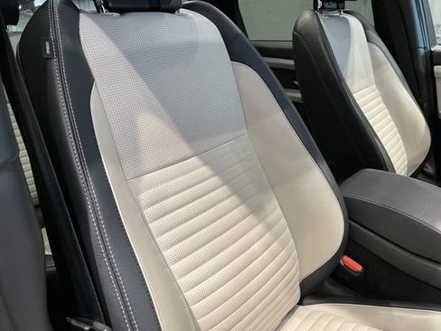 Used 2022 Land Rover Discovery Sport S R-Dynamic image 49