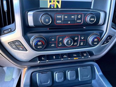 Used 2015 GMC Sierra 1500 SLT w/ SLT Crew Cab Value Package image 18