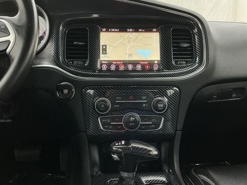 Used 2017 Dodge Charger SXT w/ Rallye Group RWD image 29