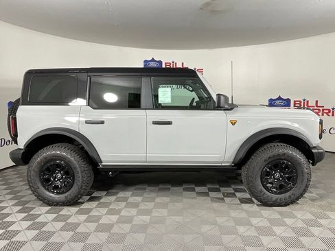 New 2026 Ford Bronco Badlands AWD/4WD image 2