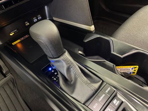Certified 2025 Toyota Camry LE FWD image 22