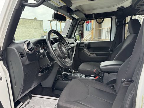 Used 2013 Jeep Wrangler Unlimited Sport AWD/4WD image 10