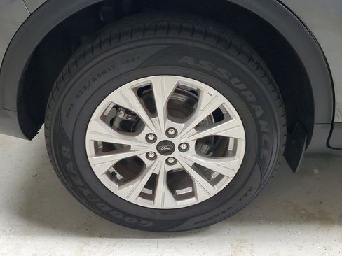 Used 2025 Ford Escape Active AWD/4WD image 6