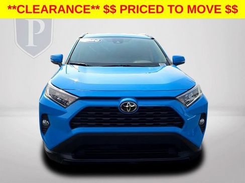 Used 2020 Toyota RAV4 XLE FWD image 12