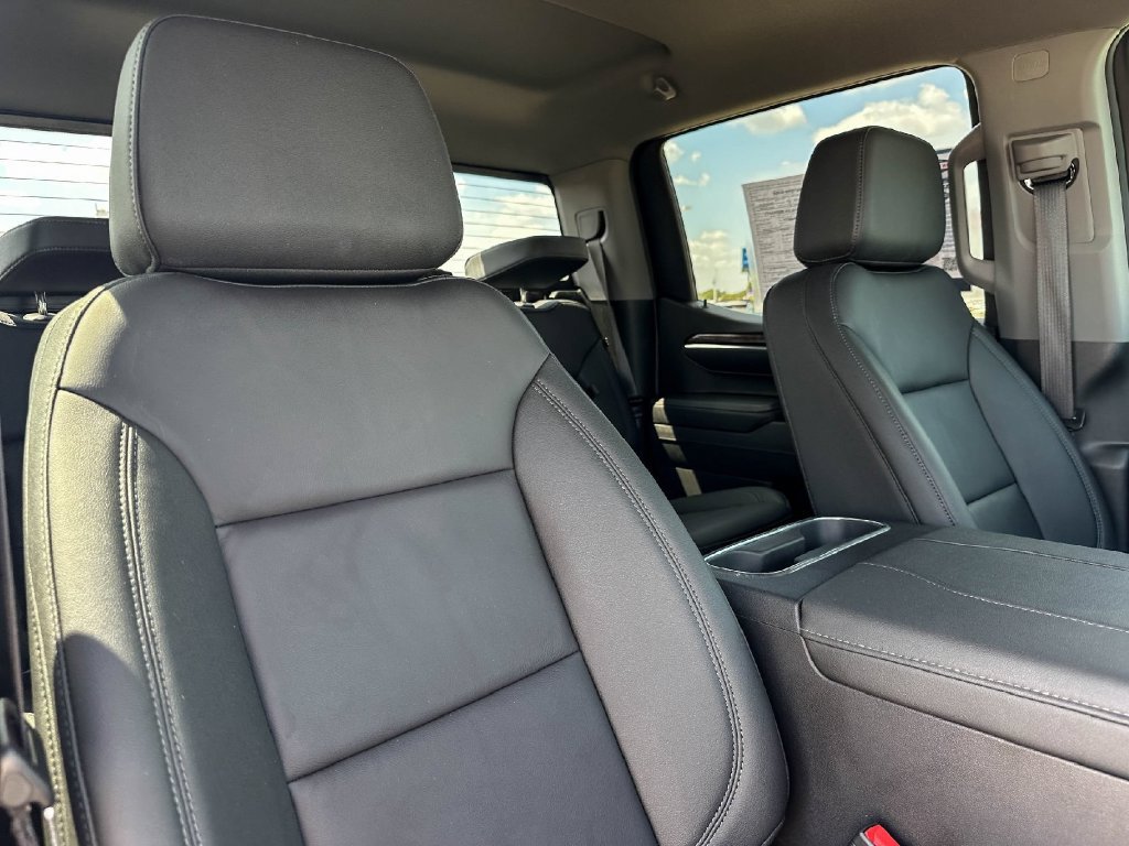 Used 2026 Chevrolet Silverado 1500 LT Trail Boss w/ Convenience Package II AWD/4WD image 23