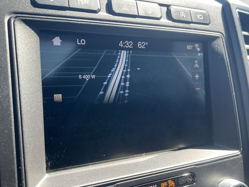 Used 2019 Ford Expedition Limited w/ Equipment Group 302A AWD/4WD image 17