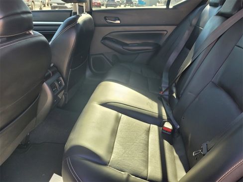 Used 2022 Nissan Altima 2.5 SL image 11