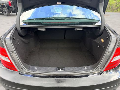 Used 2014 Mercedes-Benz C 250 Sport image 9