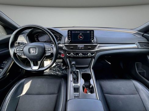 Used 2018 Honda Accord Sport image 7