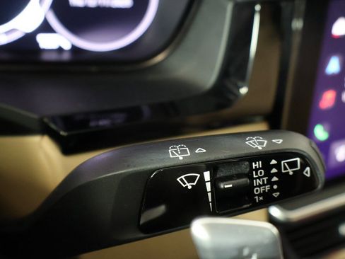 Used 2022 Porsche Cayenne GTS image 43