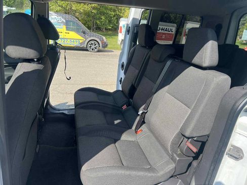 Used 2018 Ford Transit Connect XL image 11