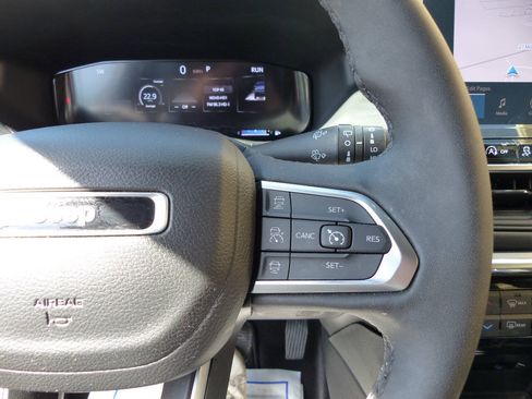 Used 2023 Jeep Compass High Altitude AWD/4WD image 25
