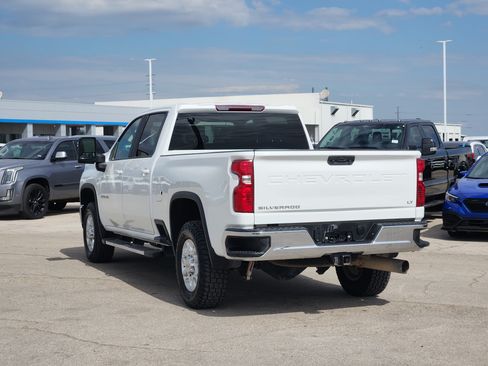 Used 2024 Chevrolet Silverado 2500 LT AWD/4WD image 5