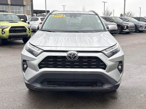 Used 2023 Toyota RAV4 XLE Premium image 2