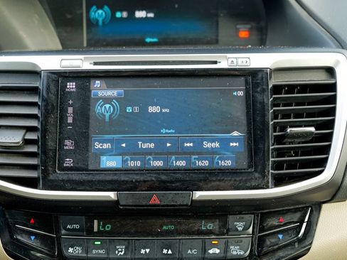 Used 2016 Honda Accord EX image 48