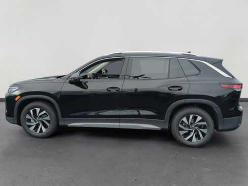 New 2026 Volkswagen Tiguan S image 2