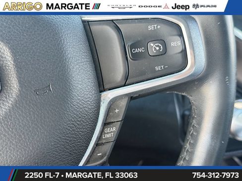 Used 2024 RAM 1500 Laramie AWD/4WD image 27